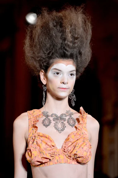 Look 66